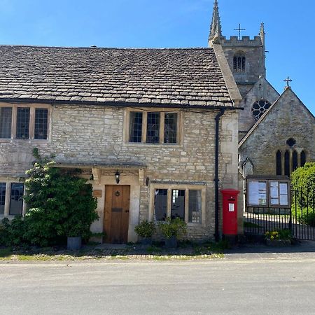 The Gates Villa Castle Combe Exterior photo